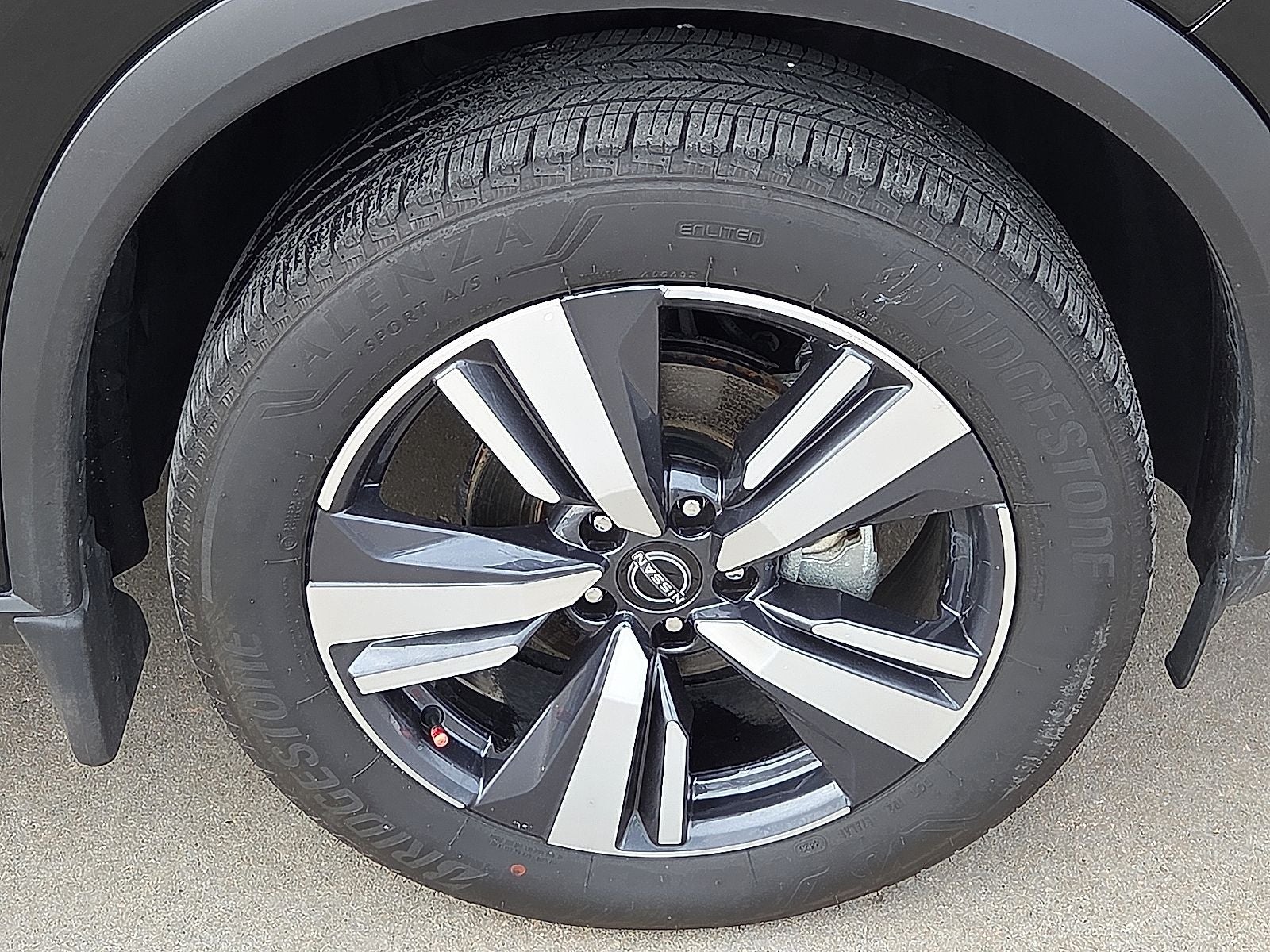 2023 Nissan Rogue SL FWD