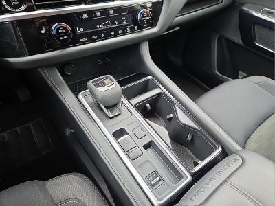 2025 Nissan Pathfinder SV FWD