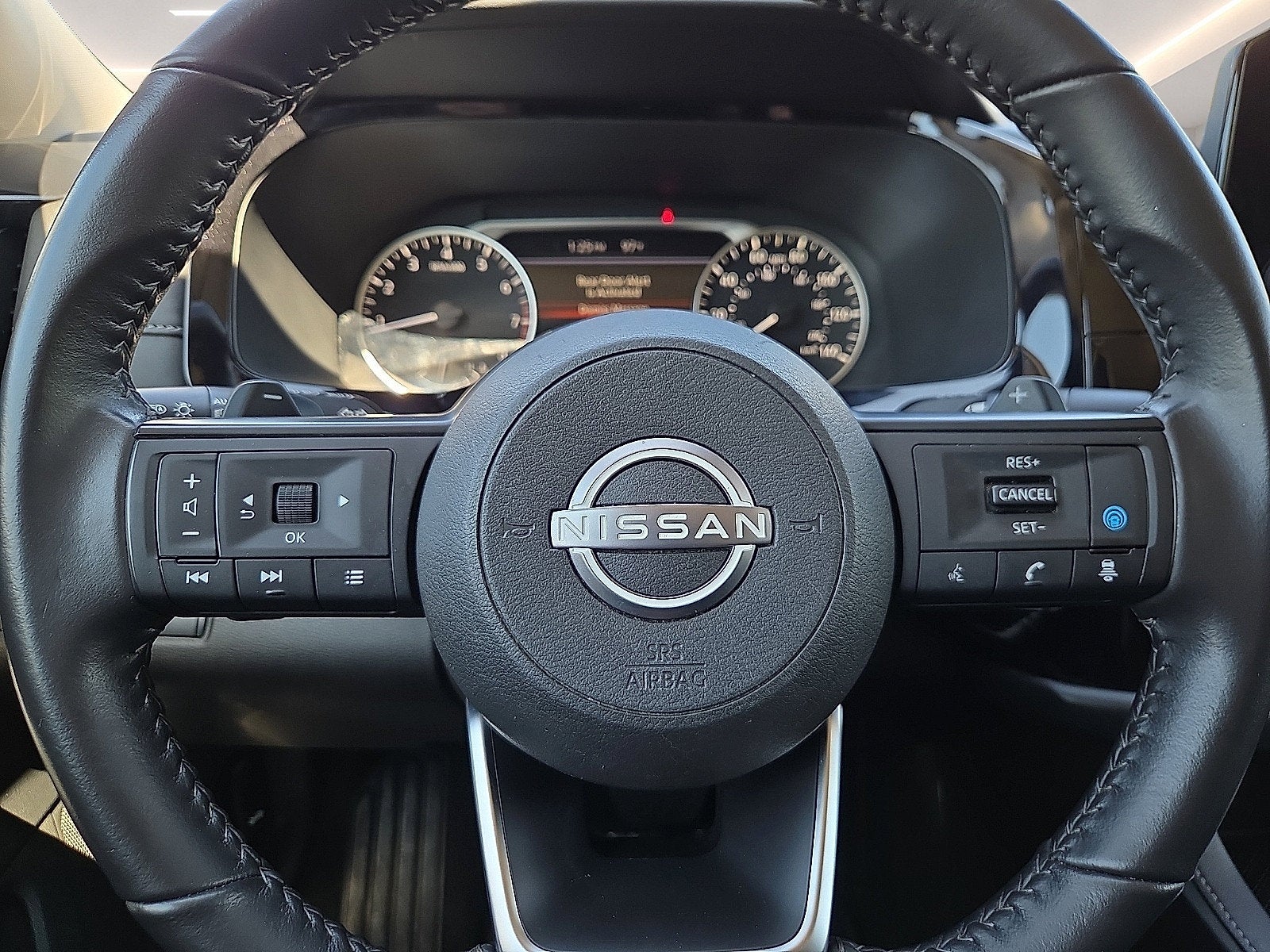 2024 Nissan Pathfinder SV FWD