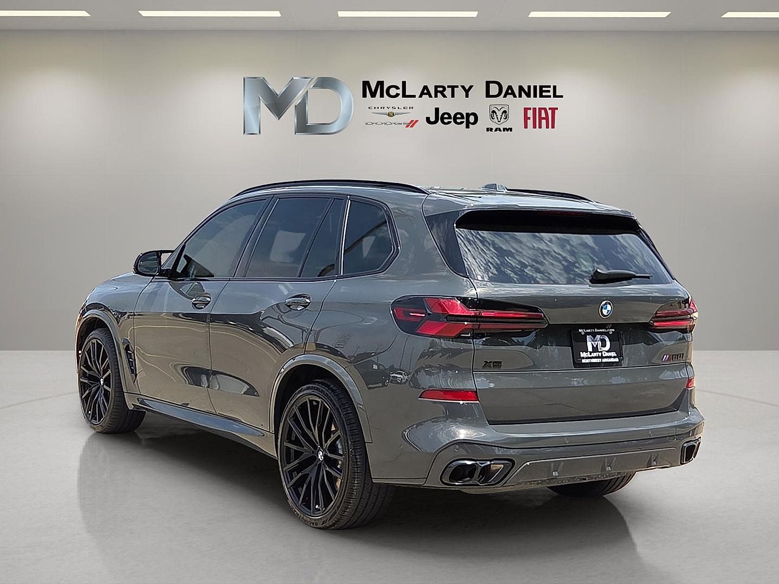 2025 BMW X5 M60i