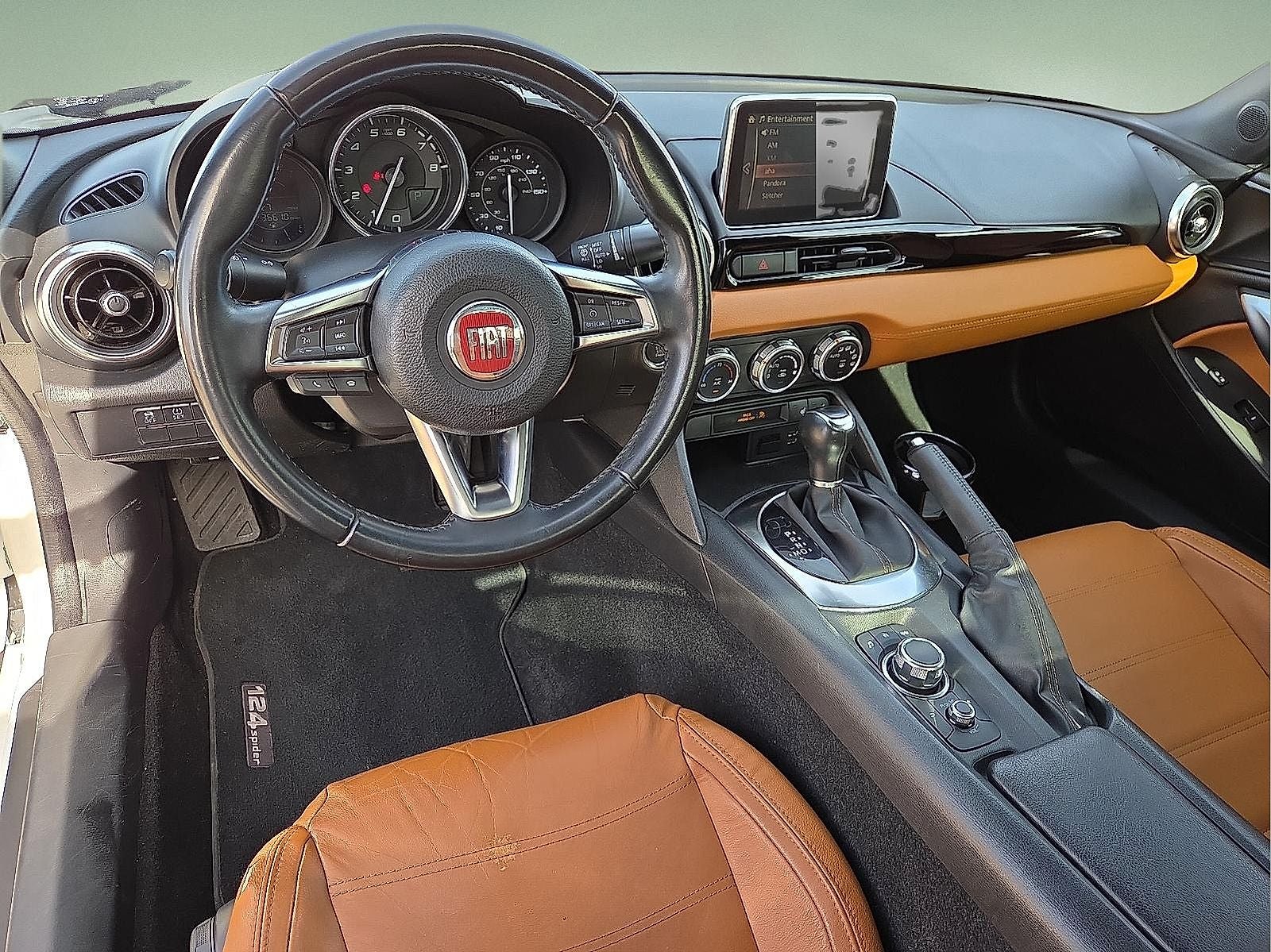 2018 FIAT 124 Spider Lusso