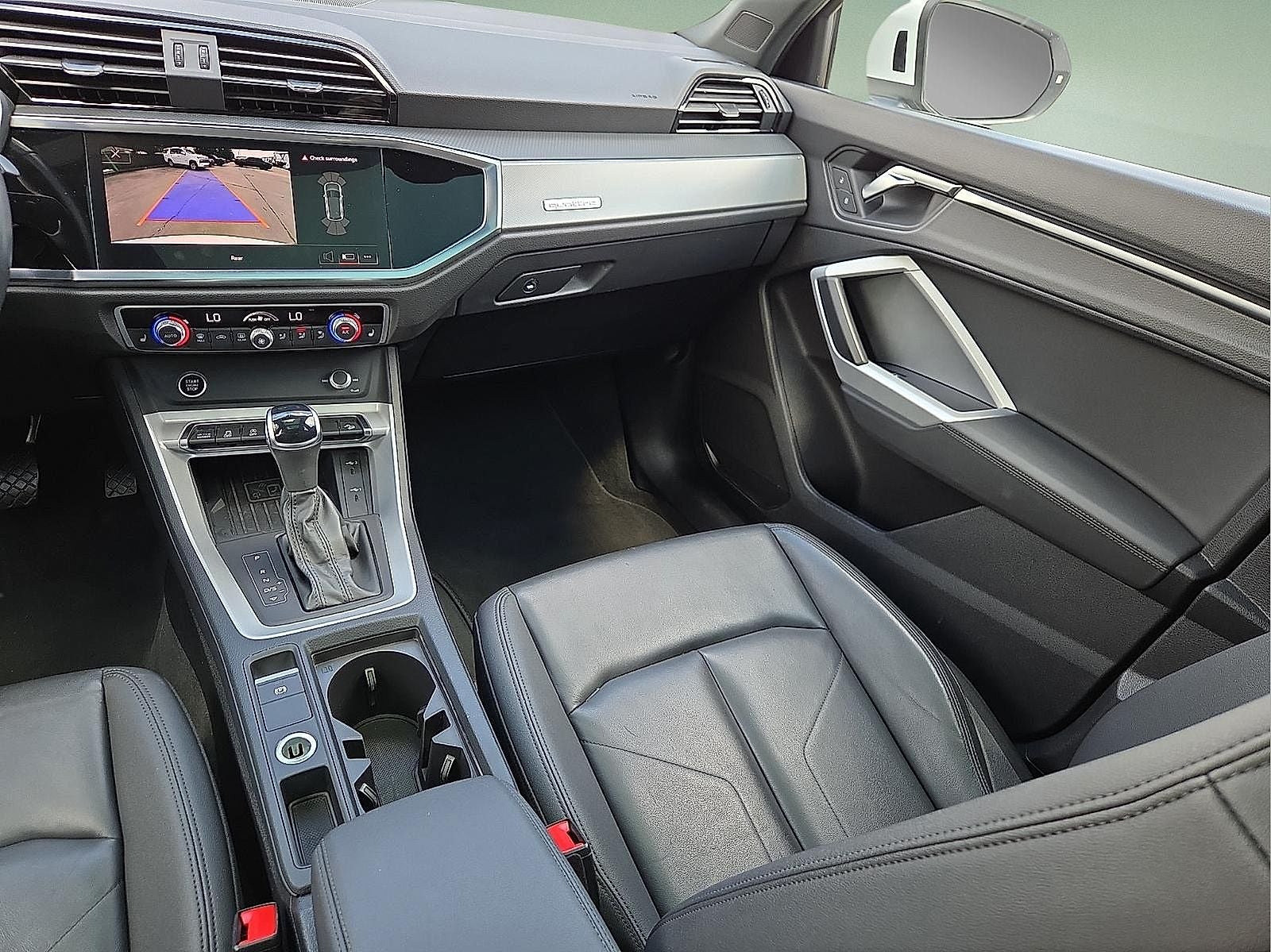 2024 Audi Q3 Premium 45 TFSI S line quattro Tiptronic