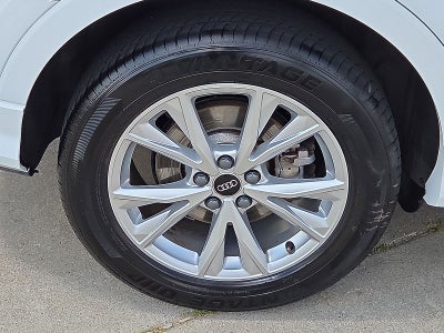 2024 Audi Q3 Premium 45 TFSI S line quattro Tiptronic