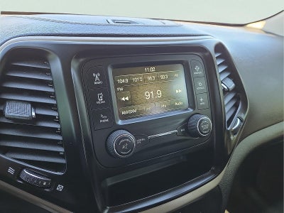 2017 Jeep Cherokee Sport