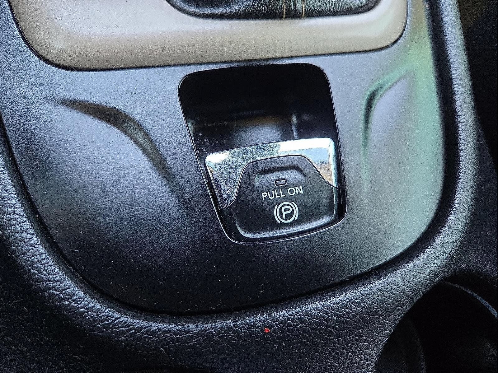 2017 Jeep Cherokee Sport