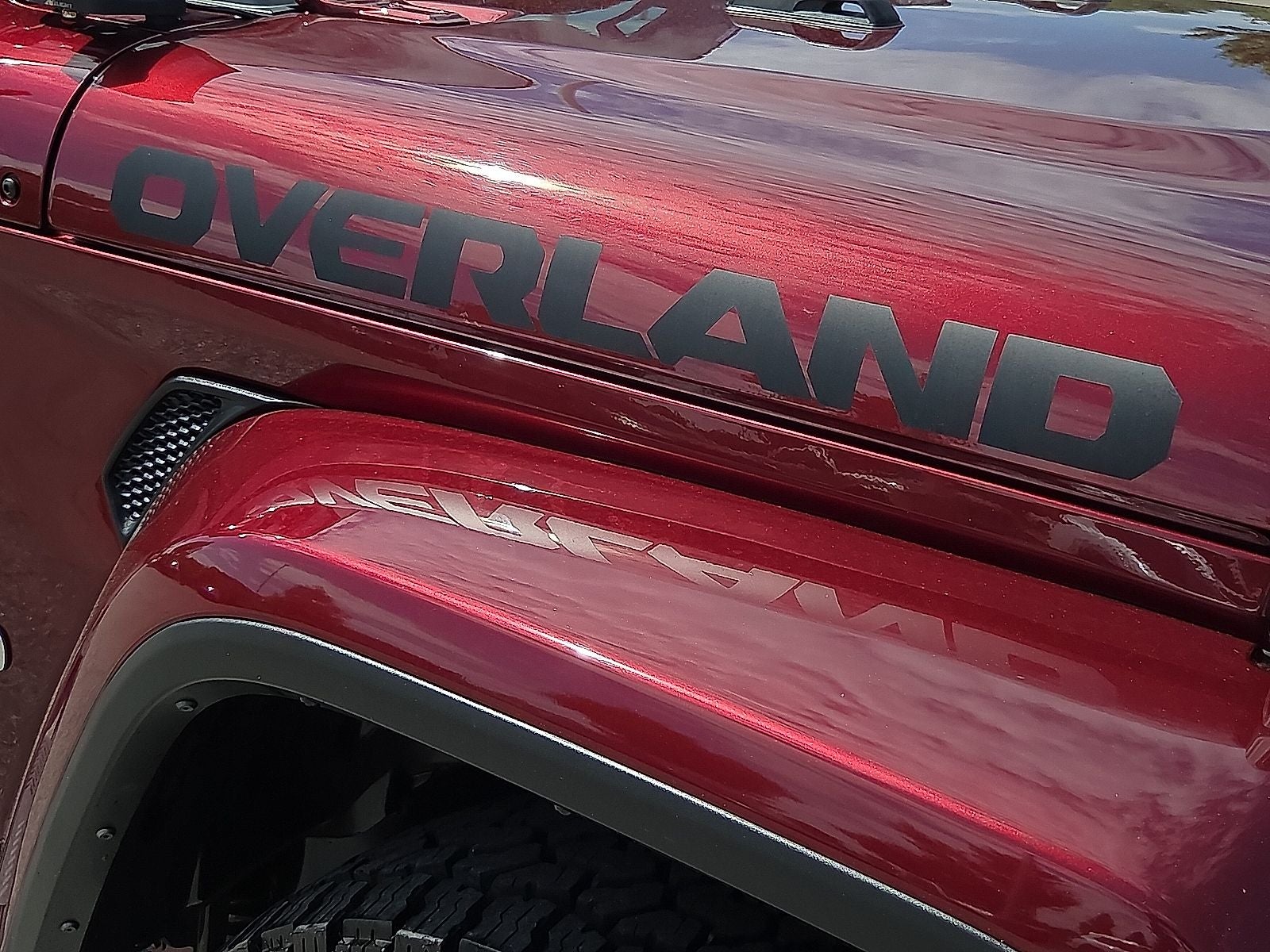 2021 Jeep Gladiator Overland