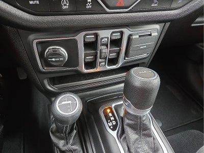 2025 Jeep Gladiator Nighthawk