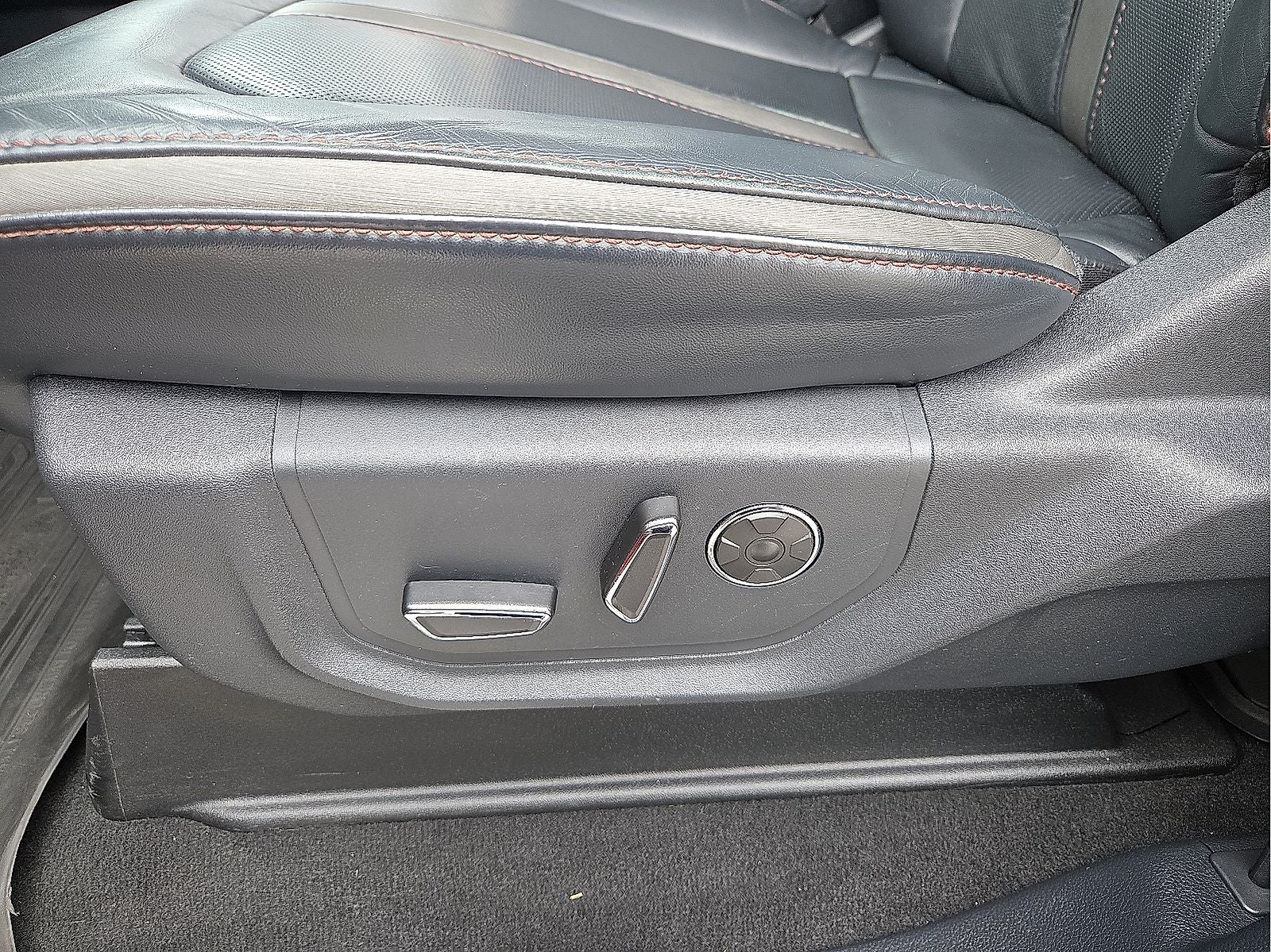 2022 Ford F-350SD Platinum