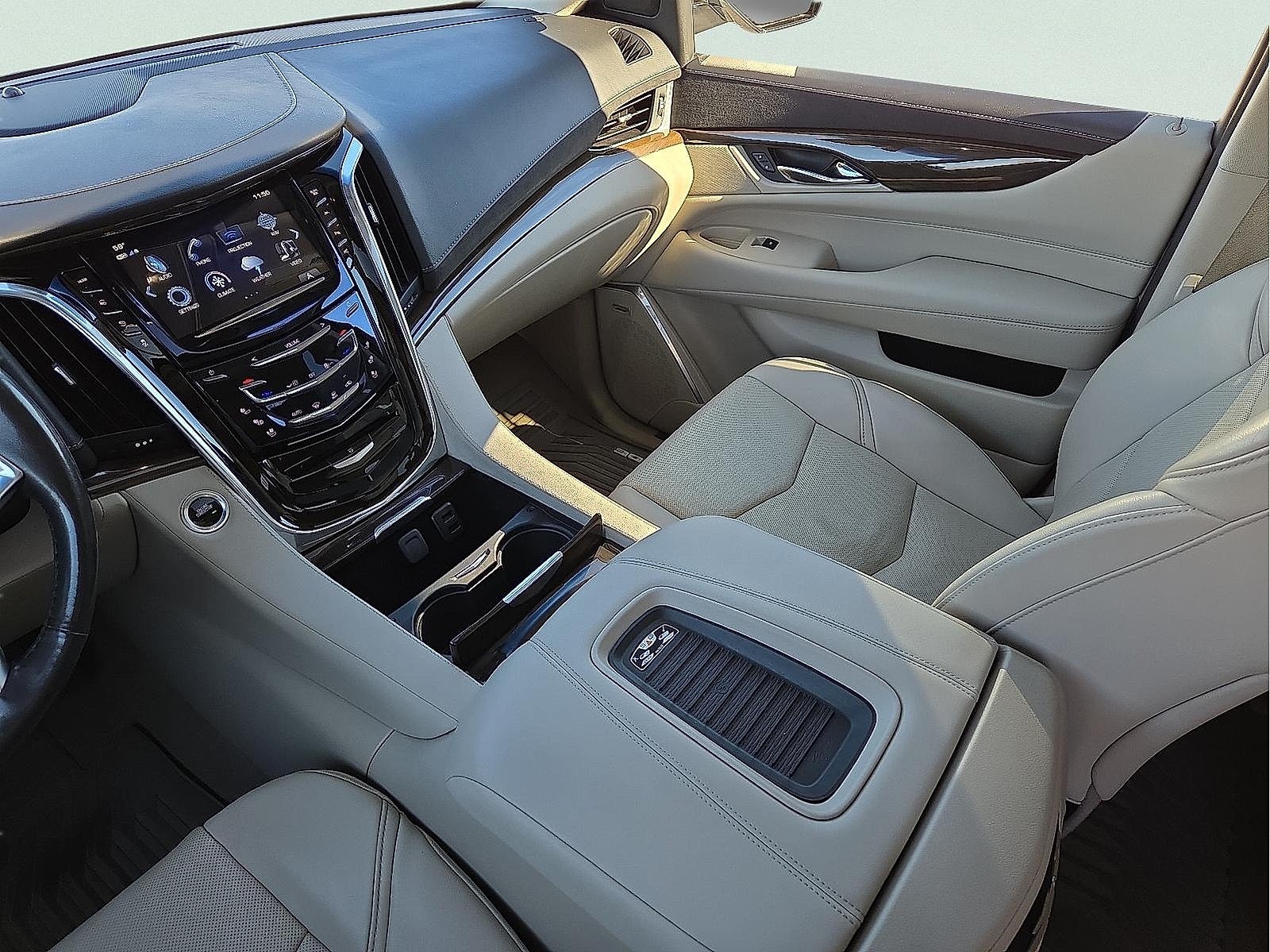 2019 Cadillac Escalade Premium Luxury