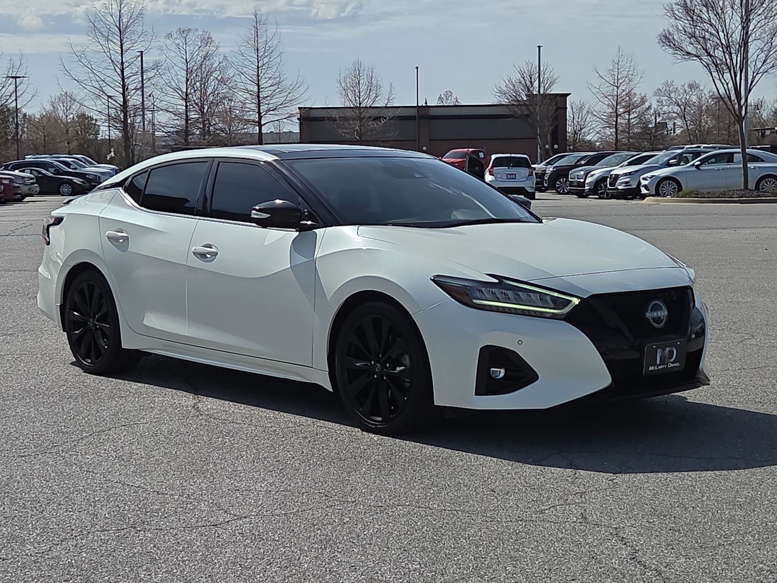 2023 Nissan Maxima SR