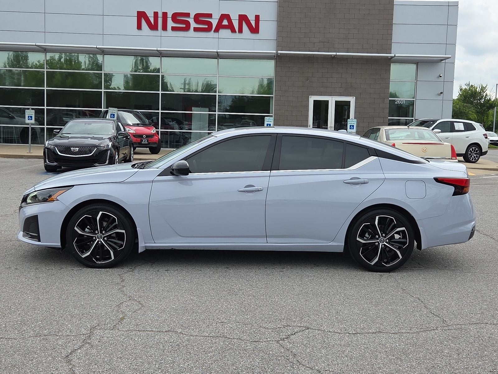 2023 Nissan Altima 2.5 SR