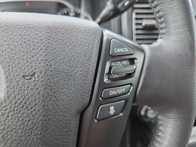 2023 Nissan Titan SV