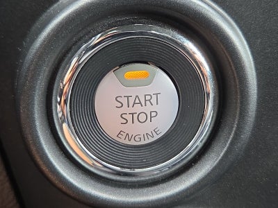 2023 Nissan Titan SV