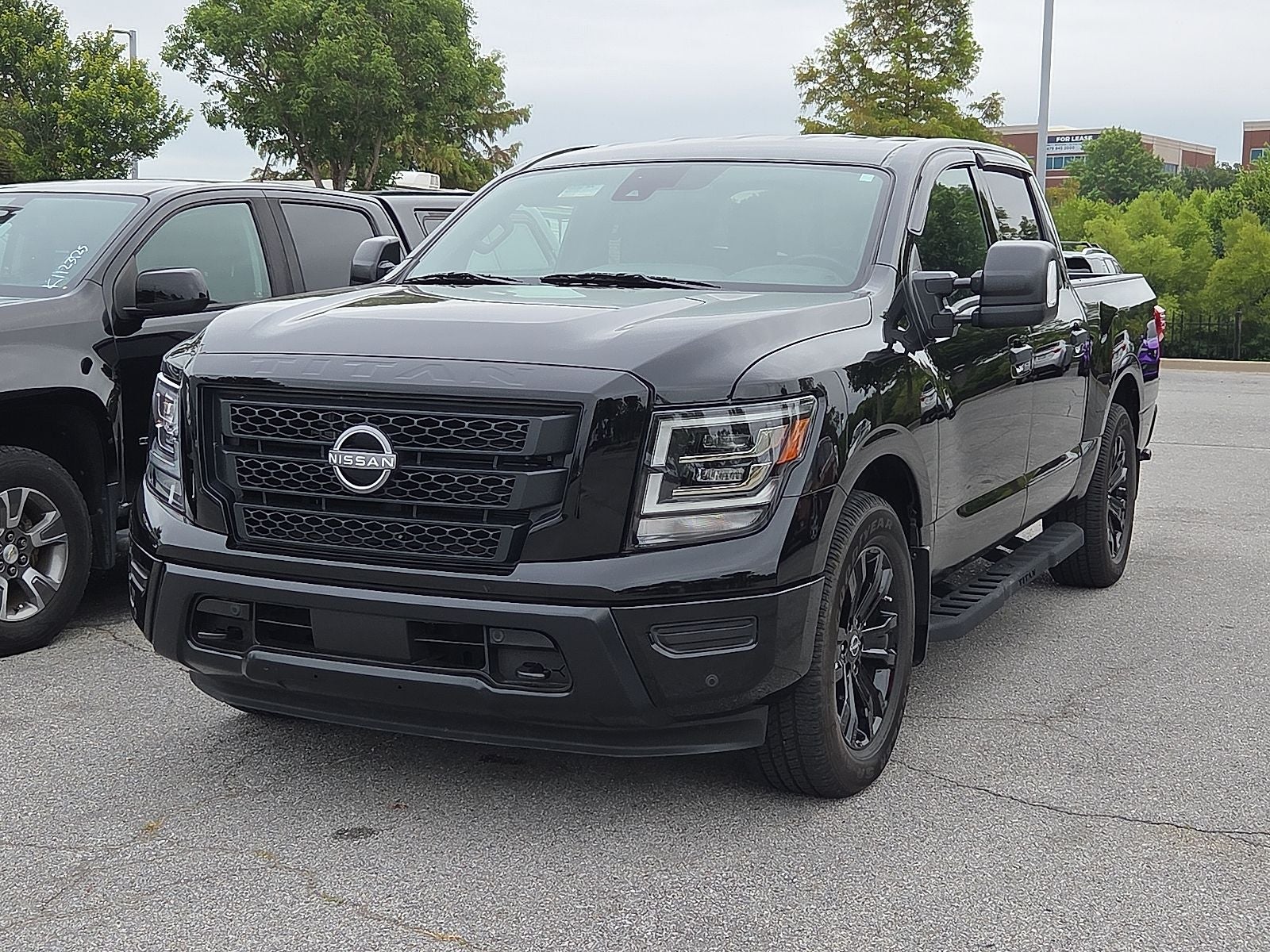 2024 Nissan Titan SV