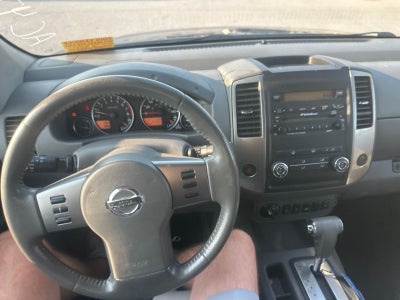 2010 Nissan Frontier LE