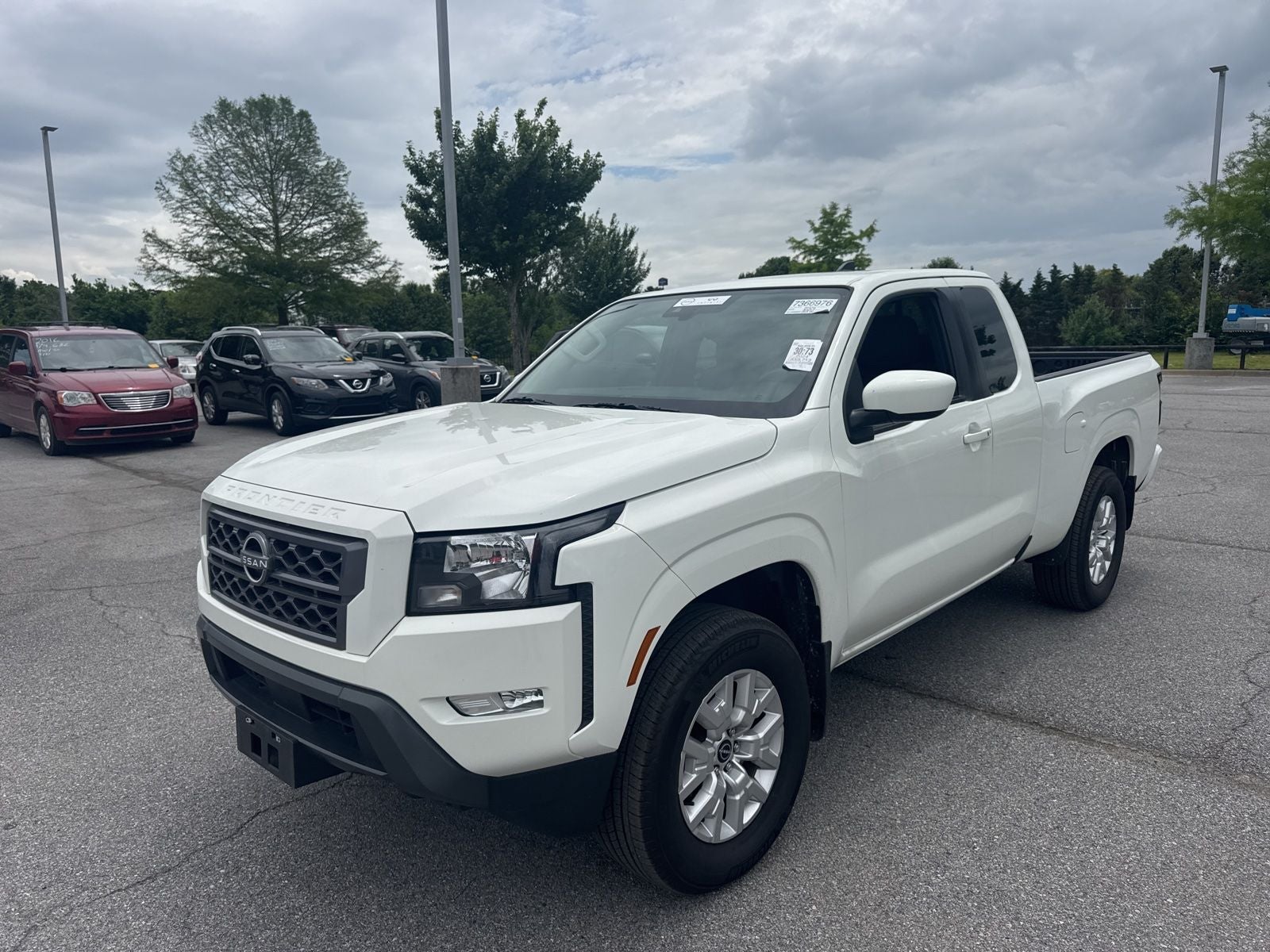 2024 Nissan Frontier SV
