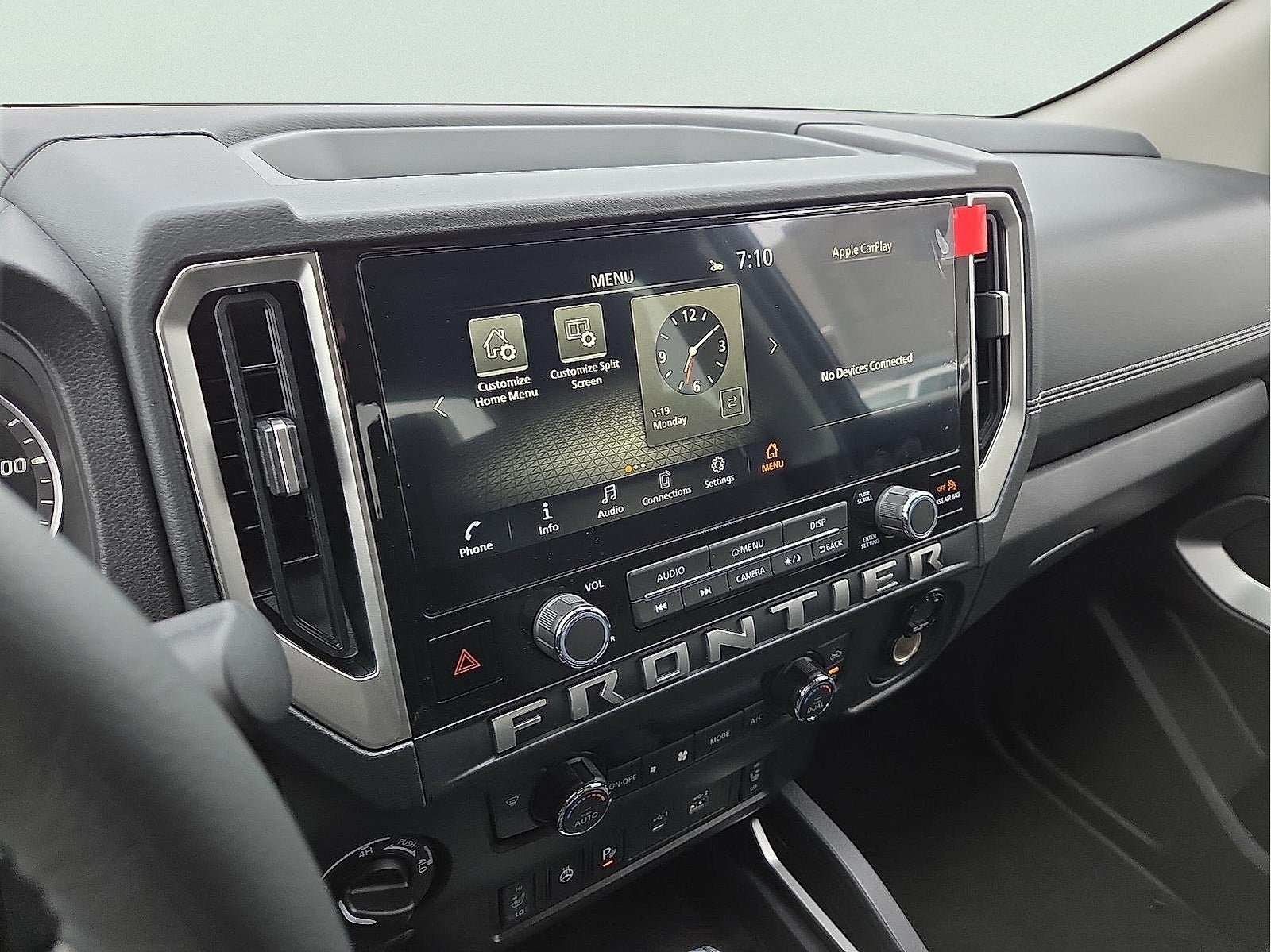 2026 Nissan Frontier Crew Cab SV