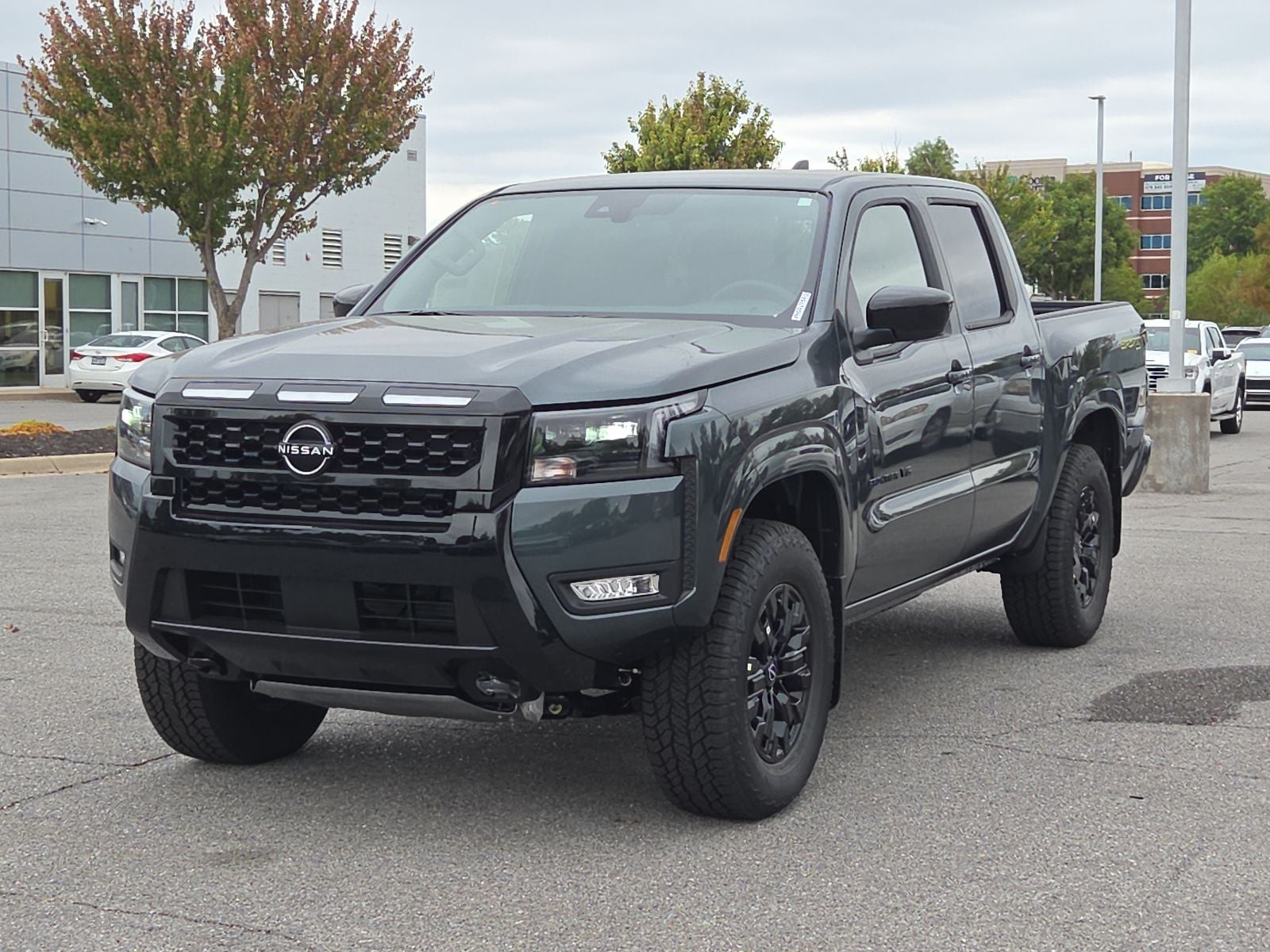 2027 Nissan Frontier SV