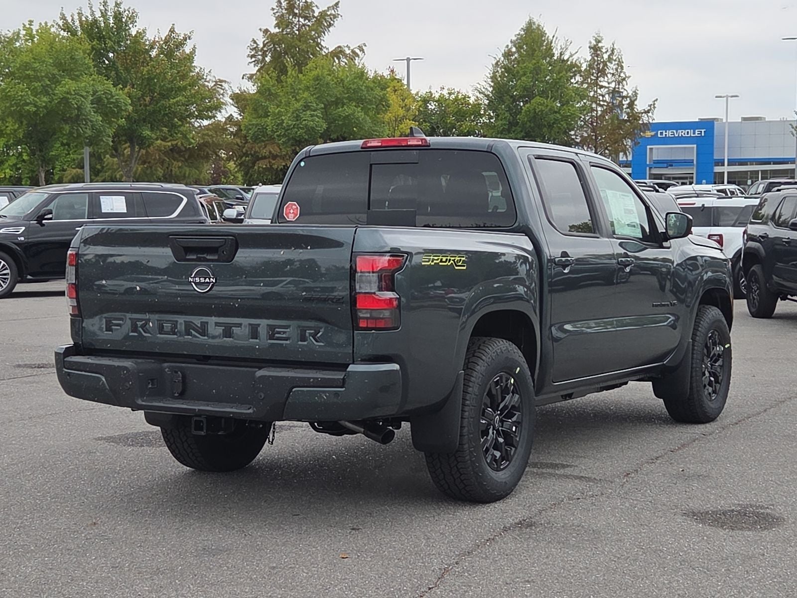 2027 Nissan Frontier SV