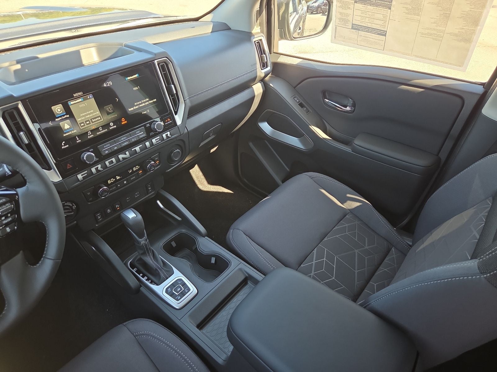 2027 Nissan Frontier SV