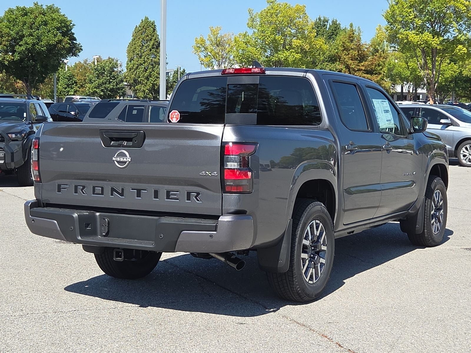 2027 Nissan Frontier SV