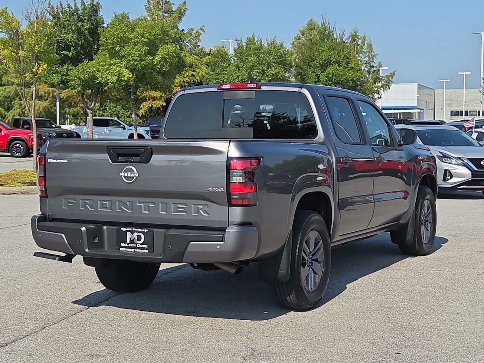 2025 Nissan Frontier SV