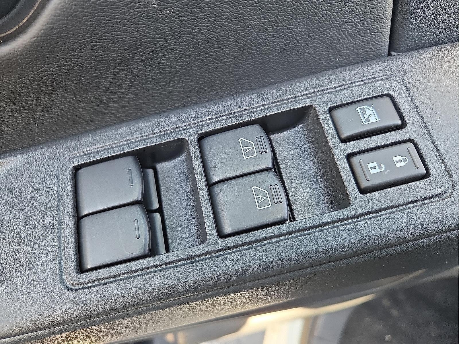 2026 Nissan Frontier Crew Cab S