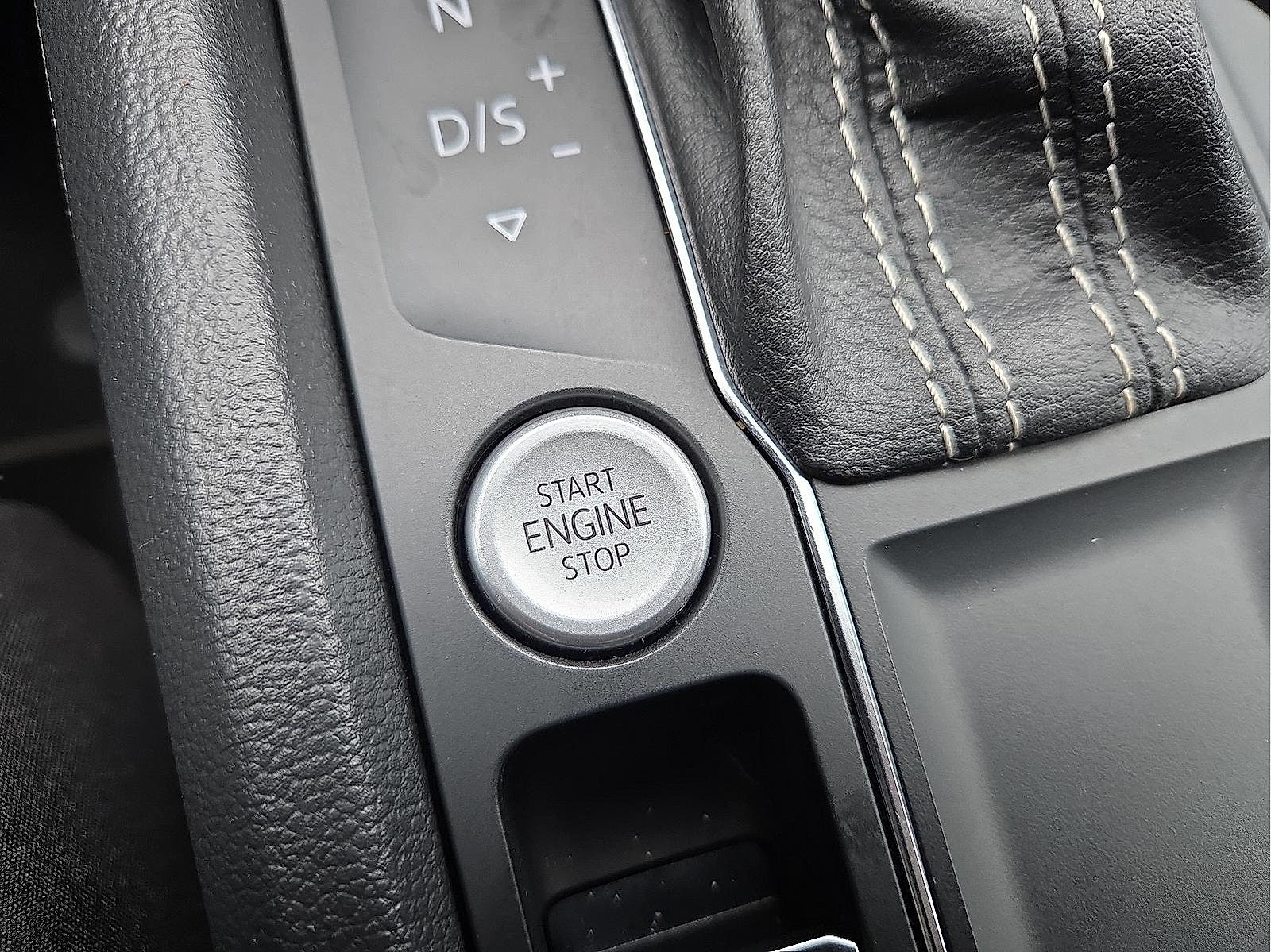 2023 Volkswagen Atlas 2.0T SE