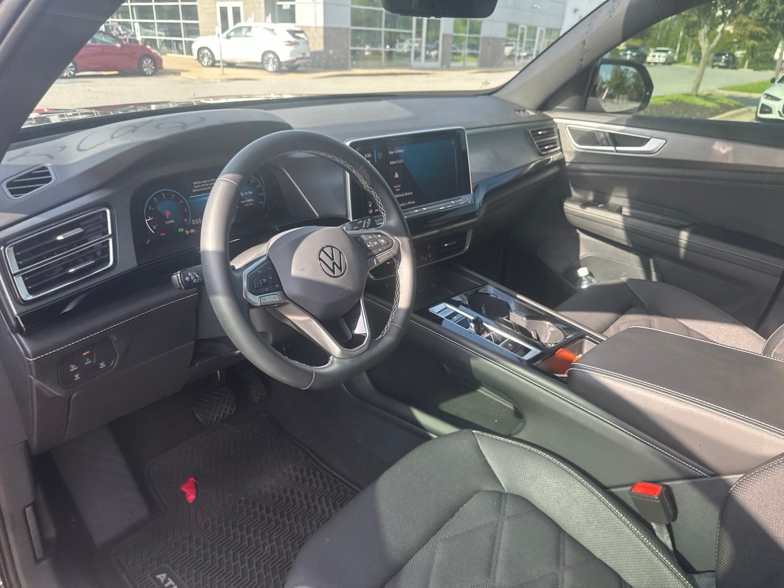 2024 Volkswagen Atlas Cross Sport 2.0T SE w/Technology