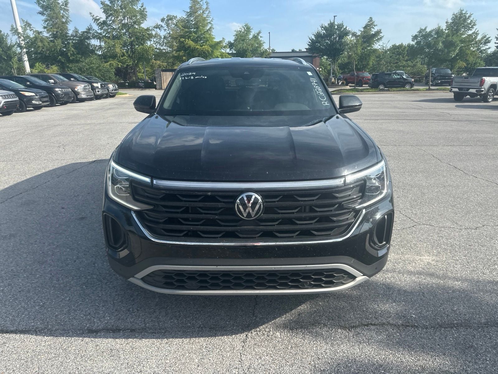 2024 Volkswagen Atlas Cross Sport 2.0T SE w/Technology