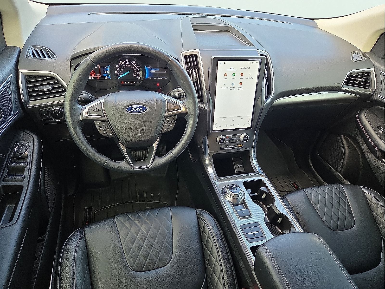 2023 Ford Edge Titanium
