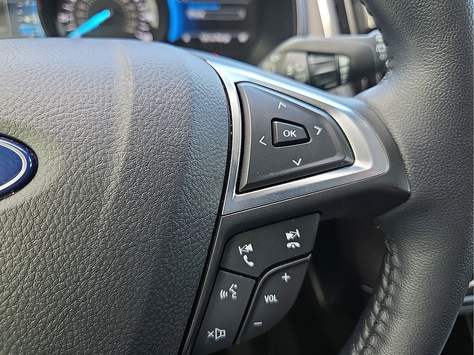 2023 Ford Edge Titanium