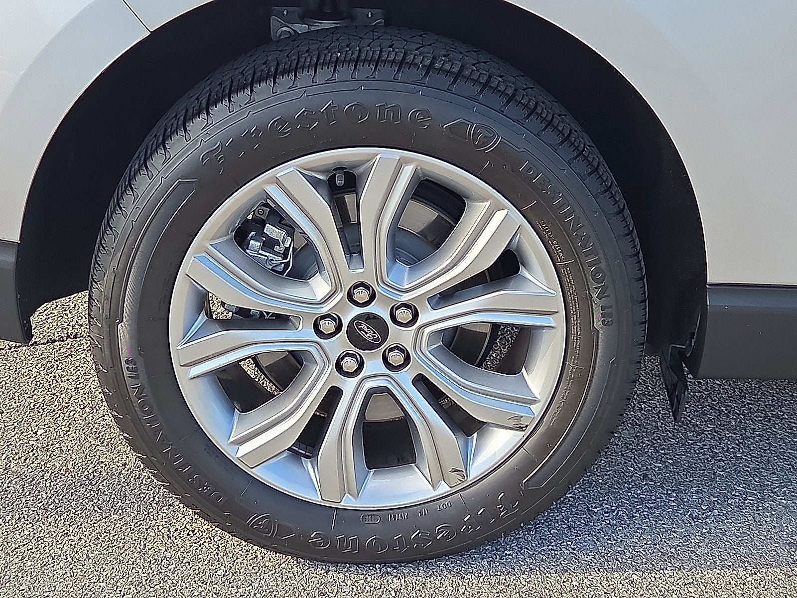 2023 Ford Edge Titanium