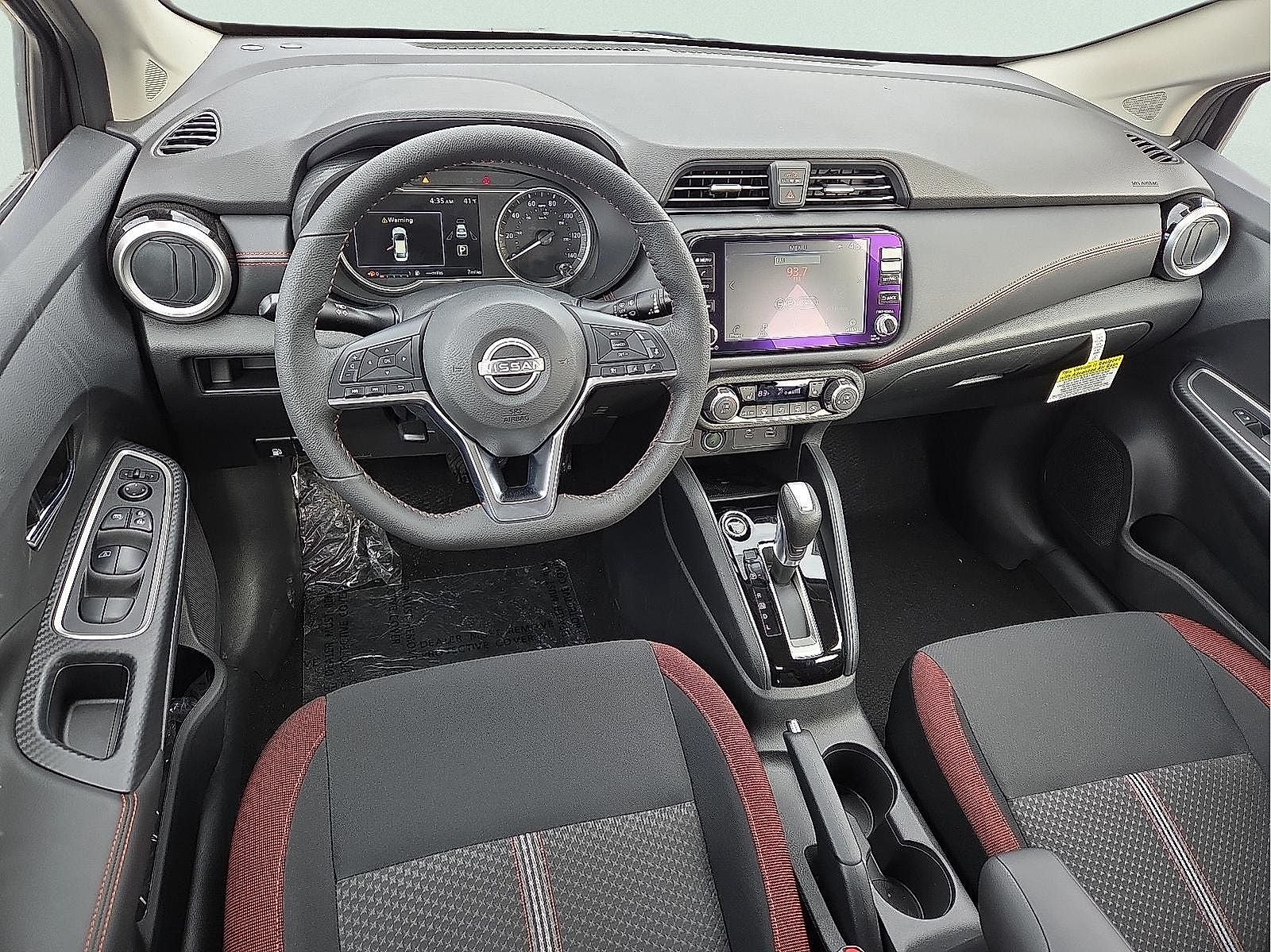 2025 Nissan Versa SR