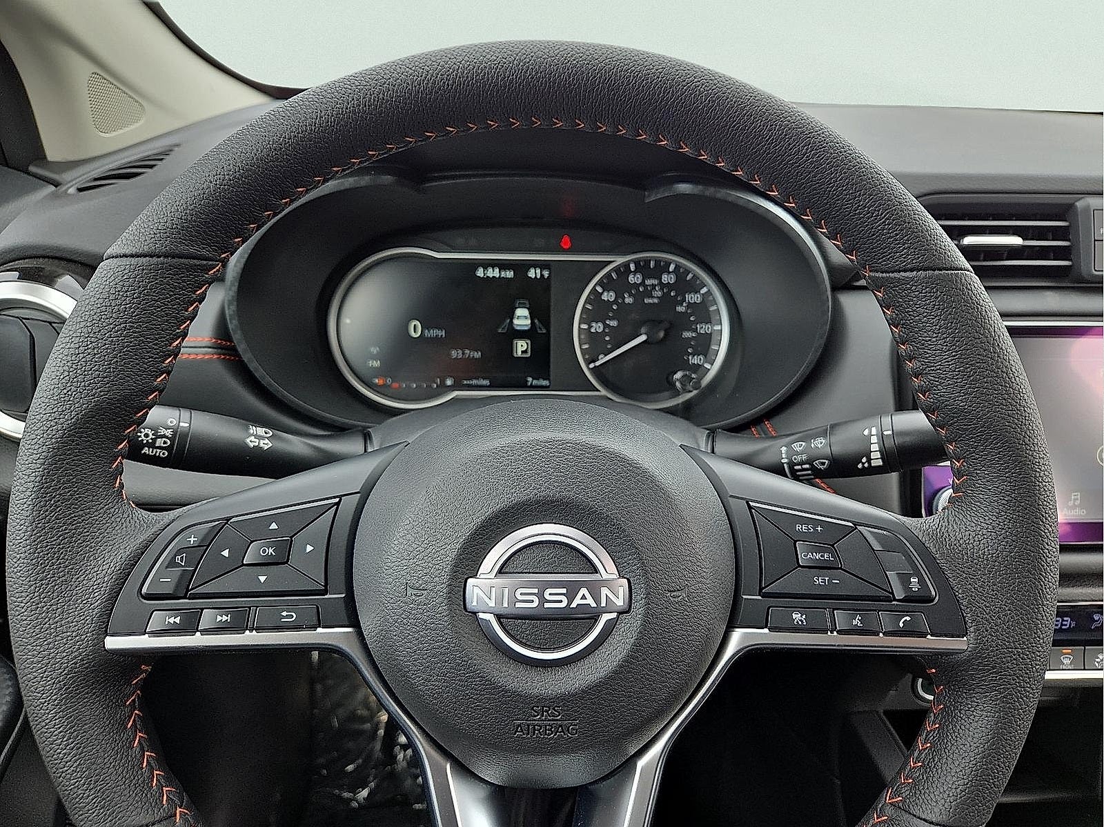 2025 Nissan Versa SR