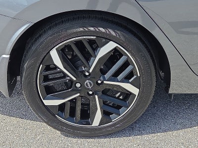 2025 Nissan Versa 1.6 SR