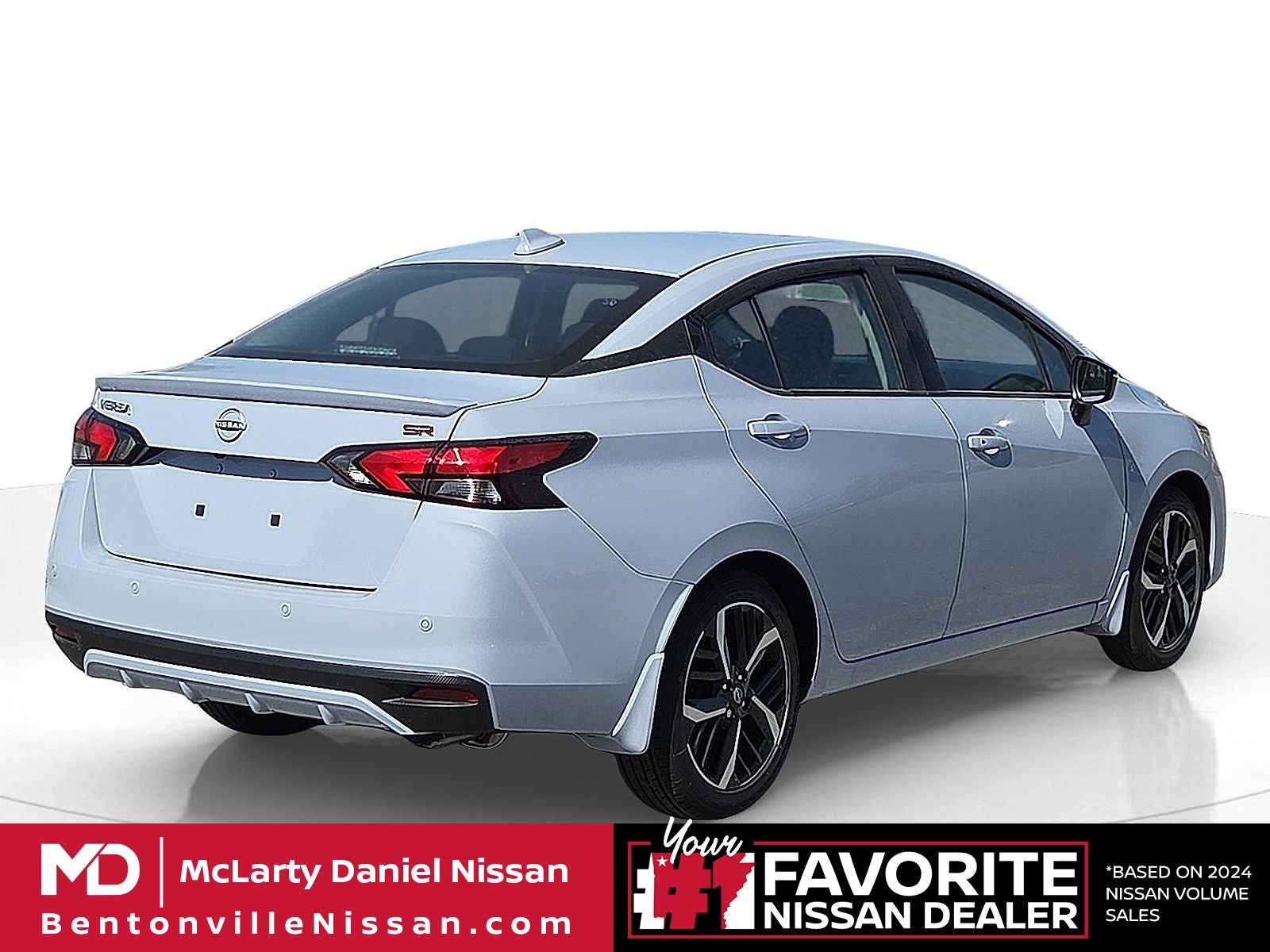 2025 Nissan Versa SR