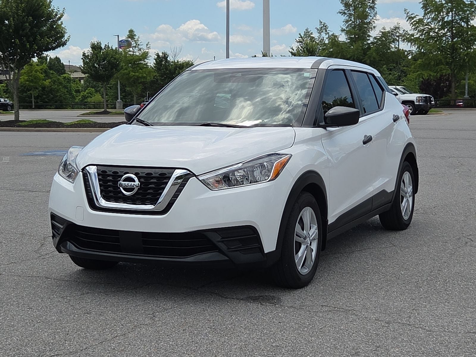 2020 Nissan Kicks S