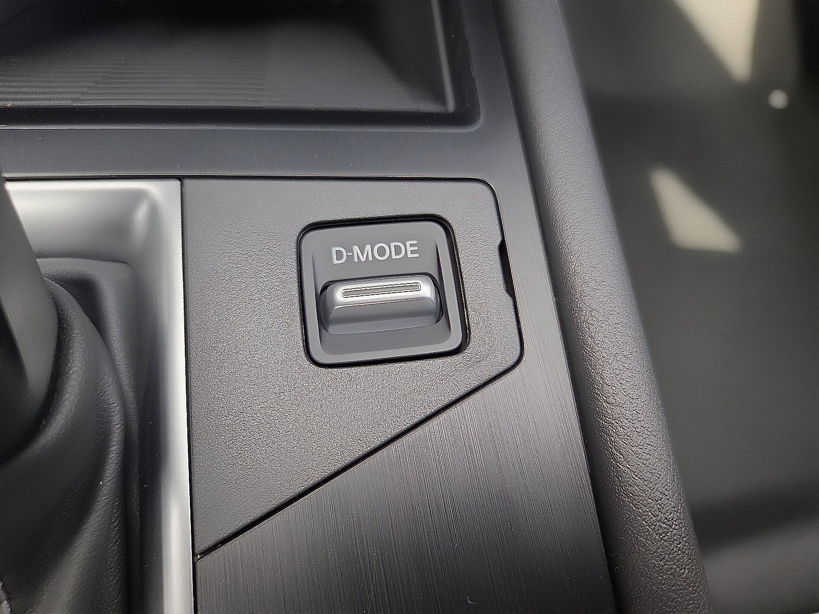 2027 Nissan Kicks S
