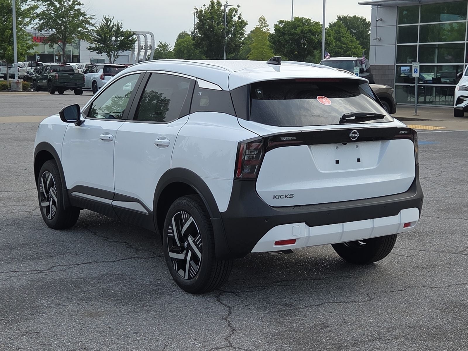 2026 Nissan Kicks SV