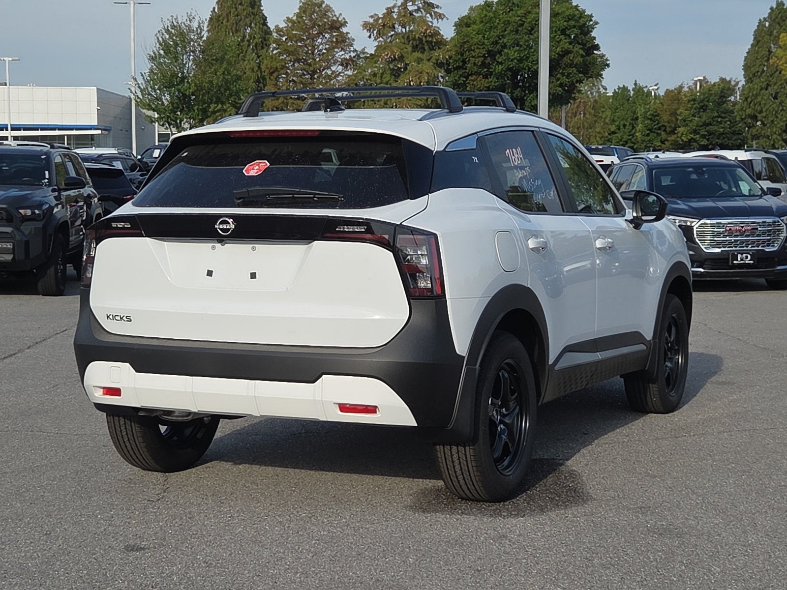 2027 Nissan Kicks SV