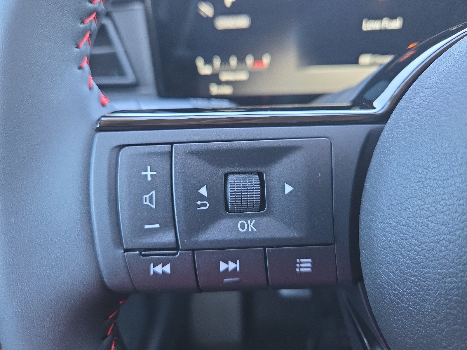2027 Nissan Kicks SR
