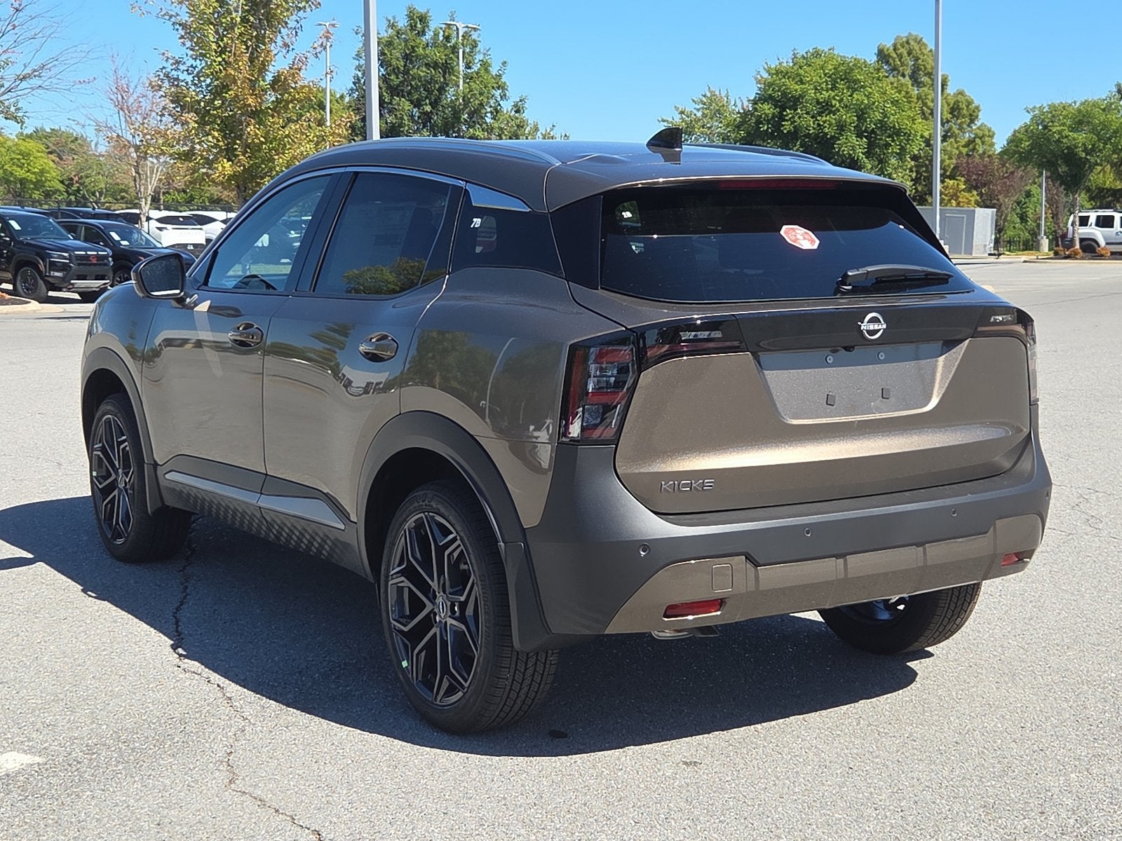 2027 Nissan Kicks SR