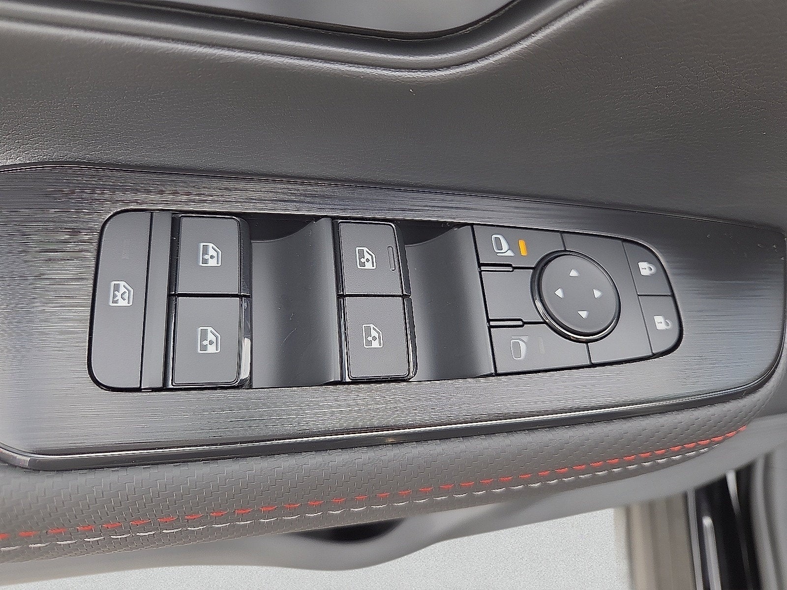 2027 Nissan Kicks SR