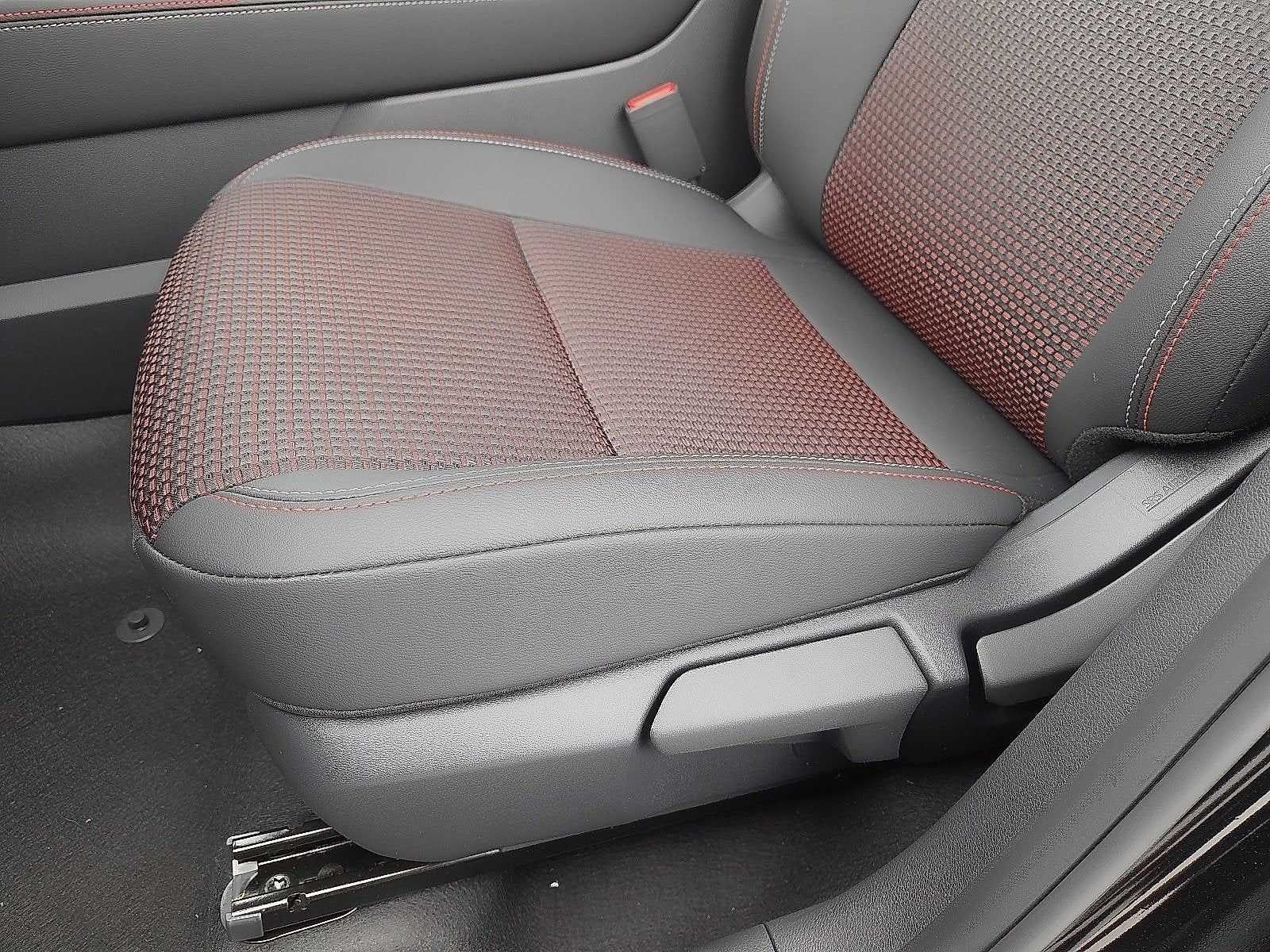 2027 Nissan Kicks SR