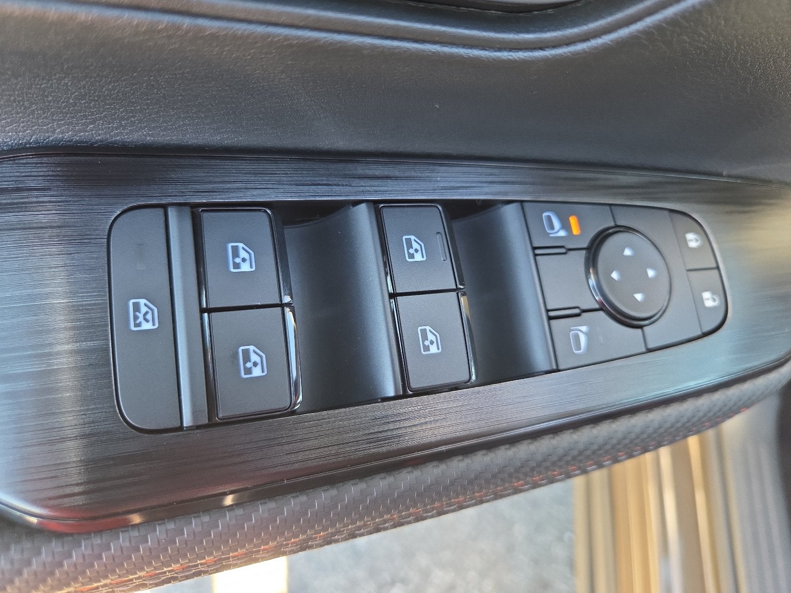 2027 Nissan Kicks SR