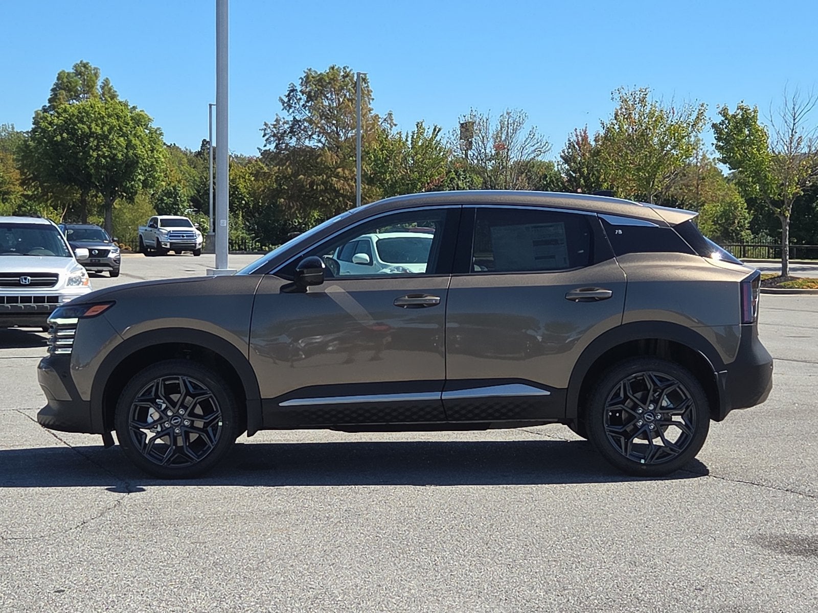 2027 Nissan Kicks SR