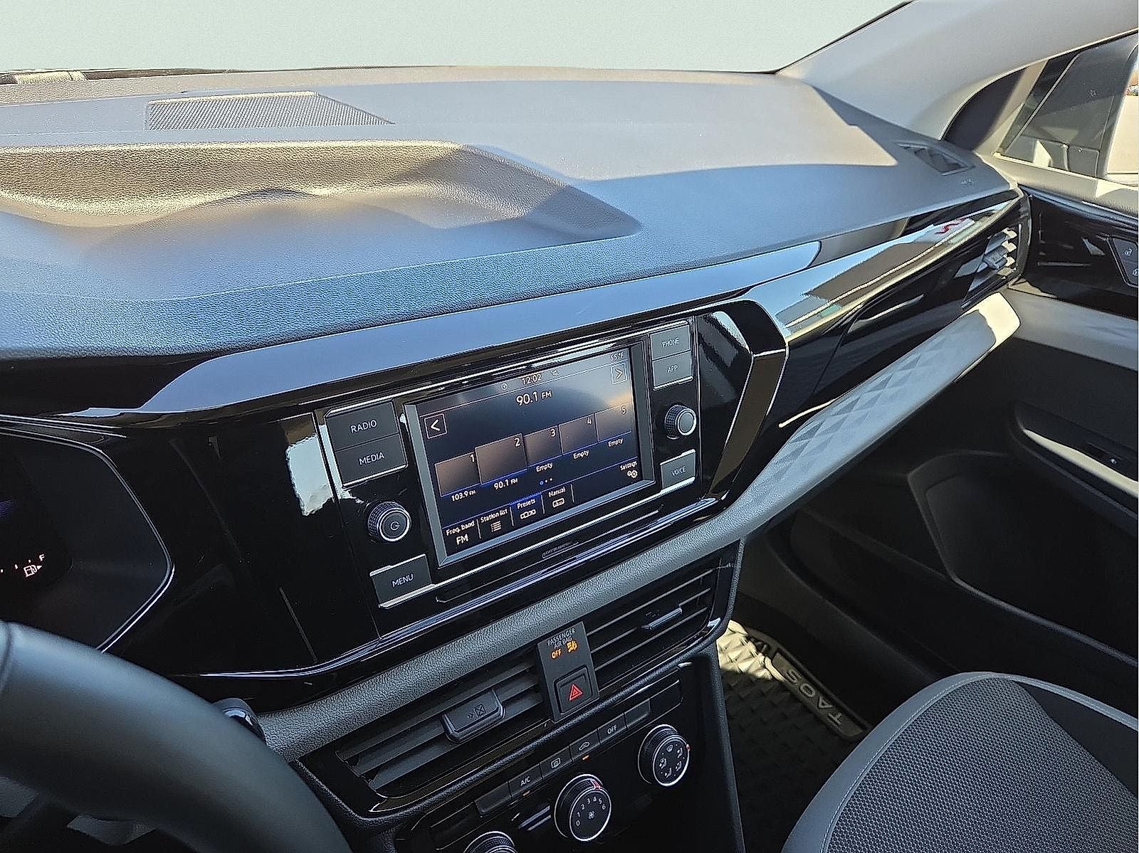 2024 Volkswagen Taos 1.5T S