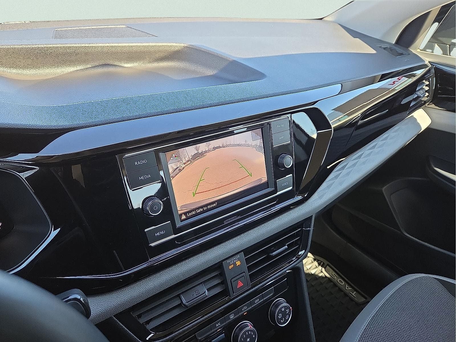 2024 Volkswagen Taos 1.5T S