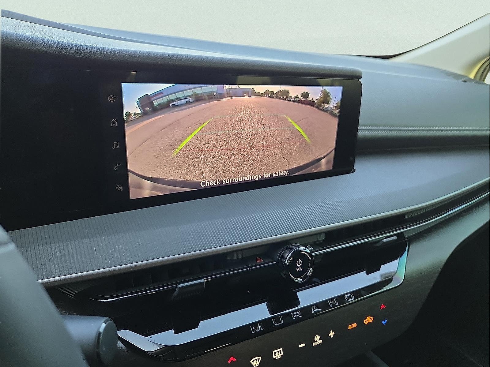 2025 Nissan Murano SV